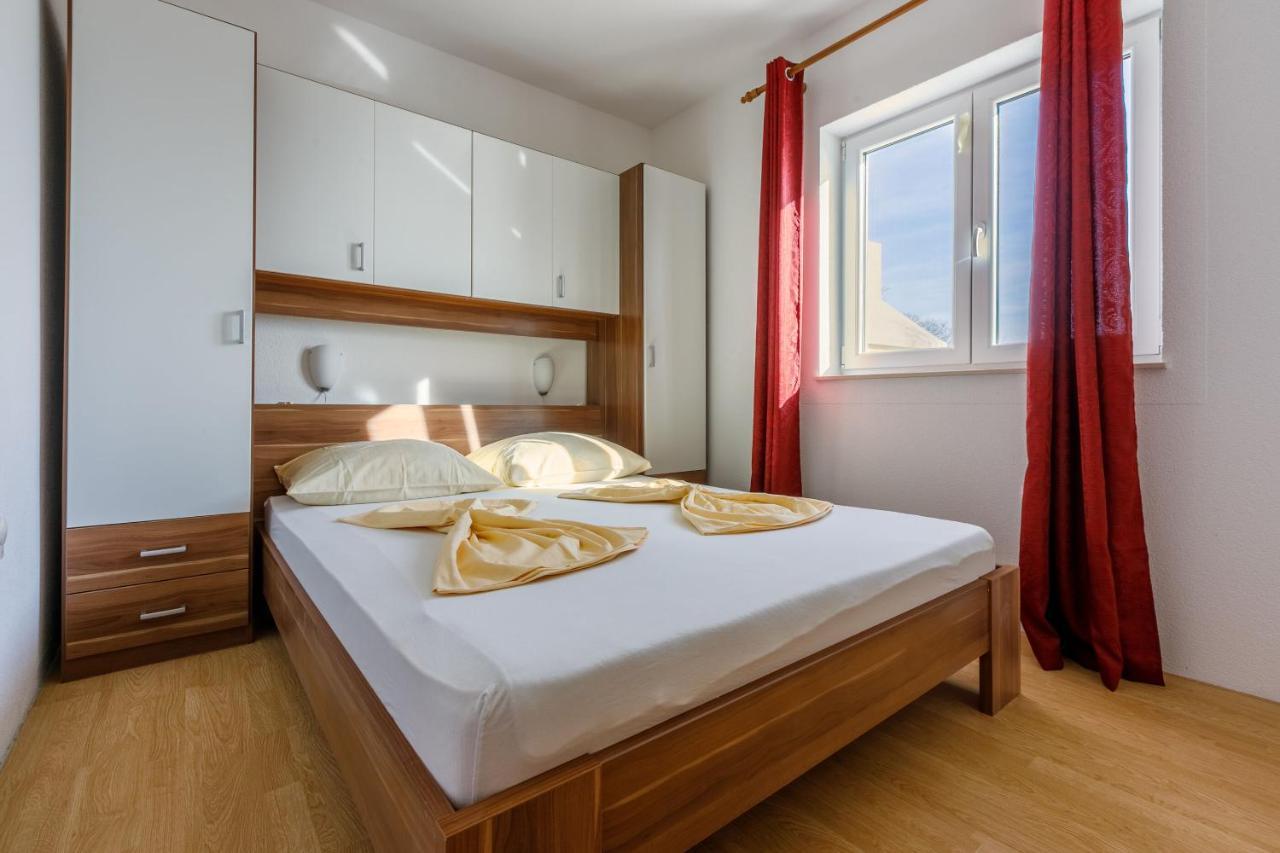 Apartments Kulas Novi Vinodolski Exterior photo